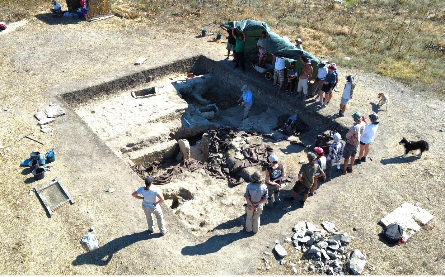 Rabinowitz in excavation pit