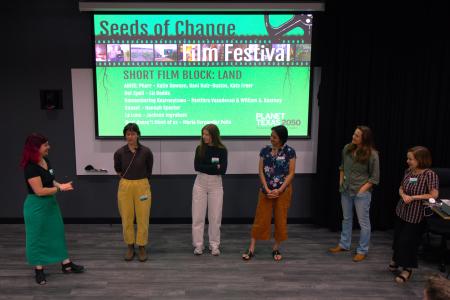 Kate Freer (left) leads a discussion with some of the filmmakers and collaborators. With Freer, from left to right: Hannah Spector (“Sunset”), Maria Fernandez Pello (“Dust Doesn’t Think of Us”), Pavithra Vasudevan (“Remembering Kearneytown”), Rachel Farrington (“La Luna”) and Katie Dawson (“ARISE: Pharr”).